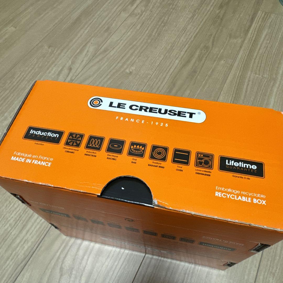 【新品・未使用】LE CREUSET 鍋 18cm 緑