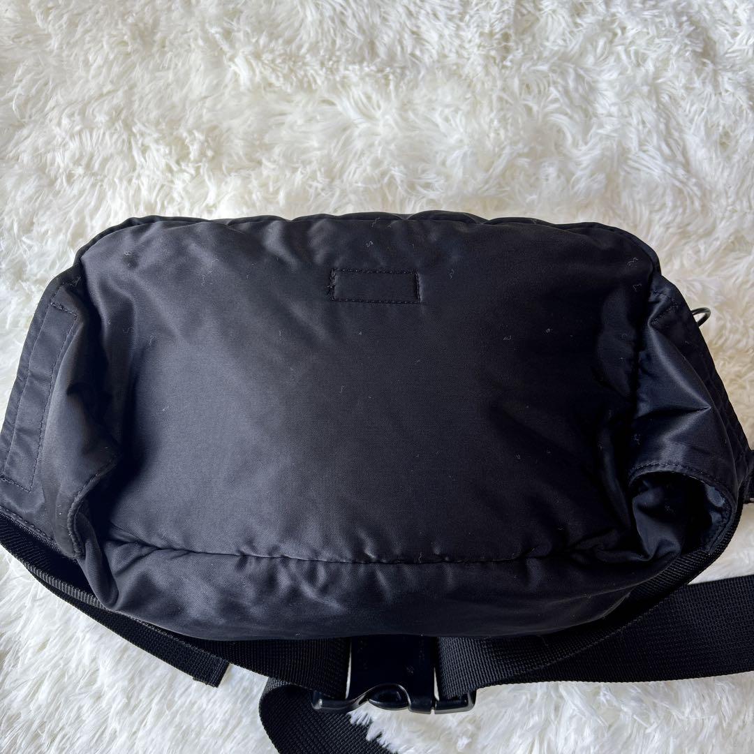 【美品】PORTER ボディバッグ　ショルダーバッグ　タンカー　黒 ブラック