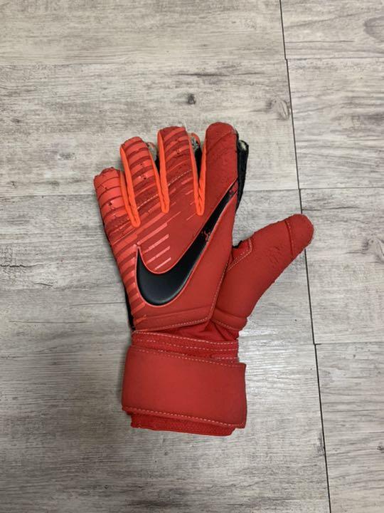 メルカリ ナイキ キーパーグローブ Sgt Rs プロモ 8号 サッカー フットサル 2 000 中古や未使用のフリマ メルカリ ナイキ キーパーグローブ Sgt Rs プロモ 8号 サッカー フットサル 2 000 中古や未使用のフリマ