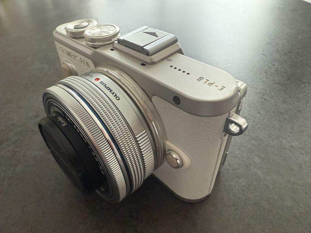 ❤*️様 OLYMPUS PEN E-PL8 ホワイト レンズ付き