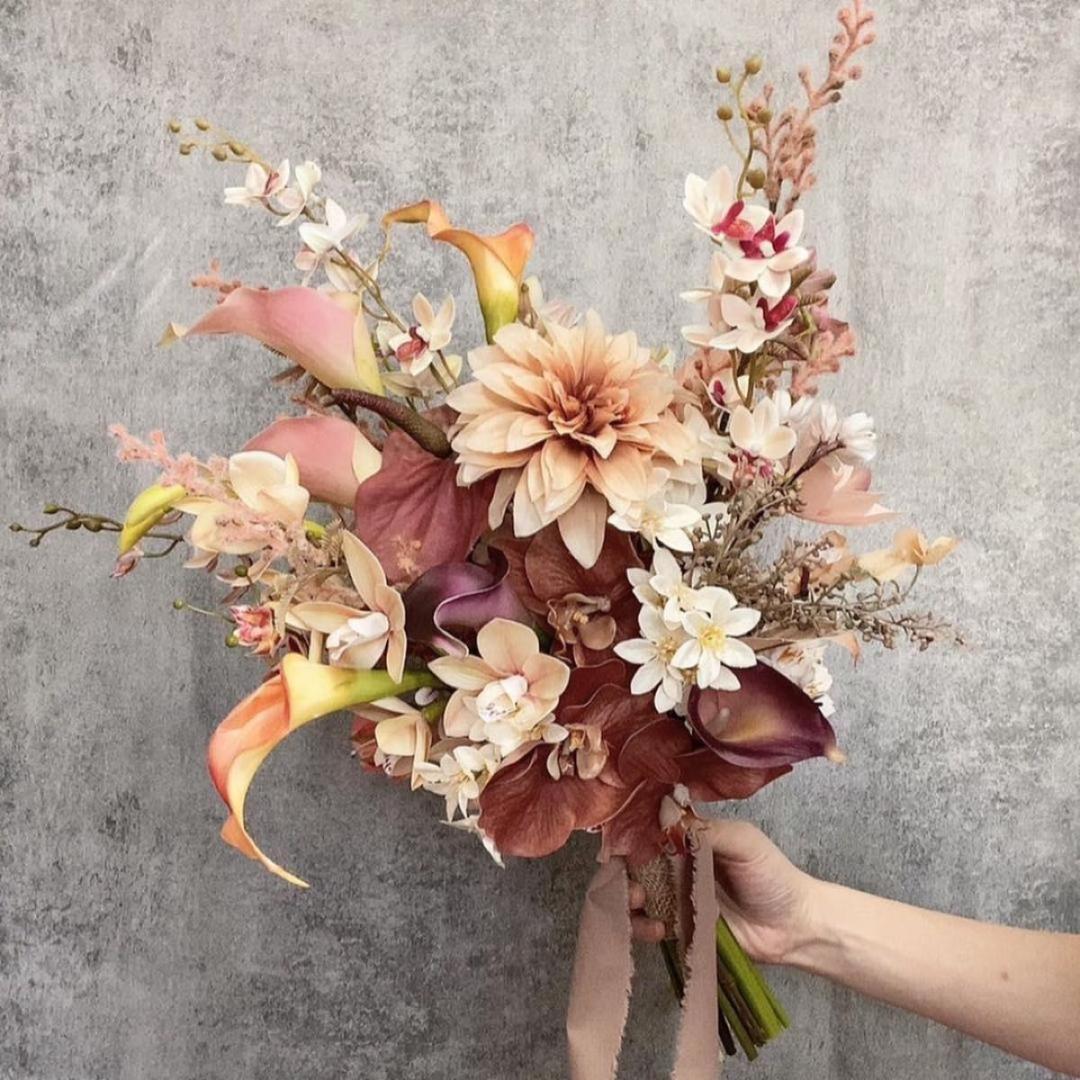 落ち着いた華やかさが光る♪大人花嫁にぴったりのくすみ系ブーケセット