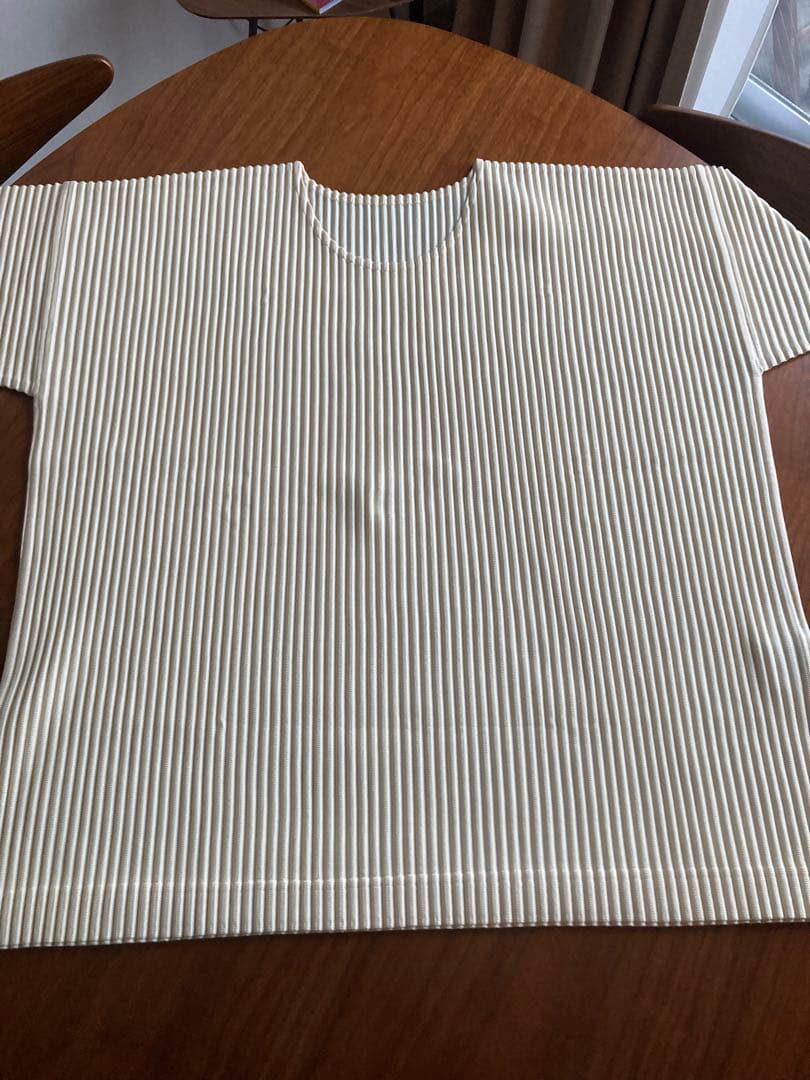 年末のプロモーション イッセイミヤケ 専用出品、3枚セットイッセイ