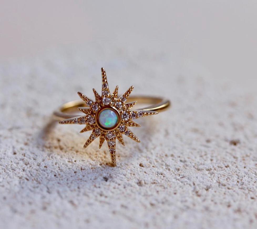 Ron Herman取扱 TAI Jewelry スターバーストリング 新品】Ron Herman取扱 TAI Jewelry スターバーストリング - メルカリ