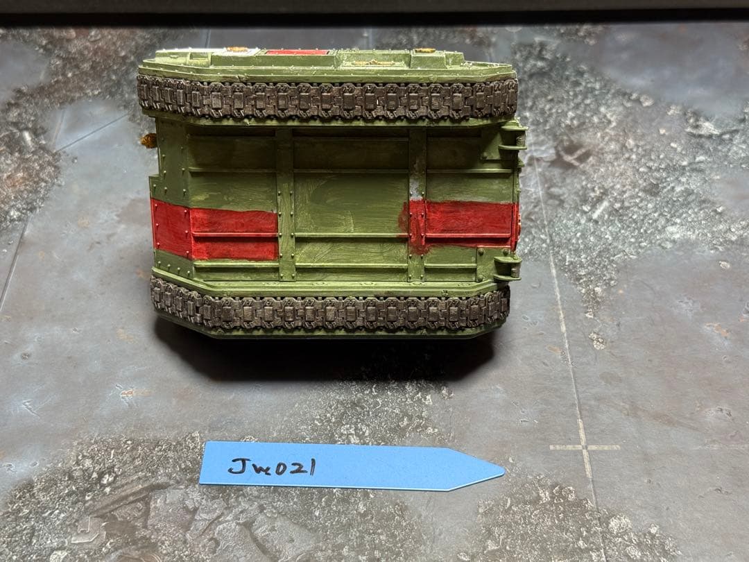 【塗装済完成品】ウォーハンマー 40k キメラ (ジーンスティーラーカルト仕様)