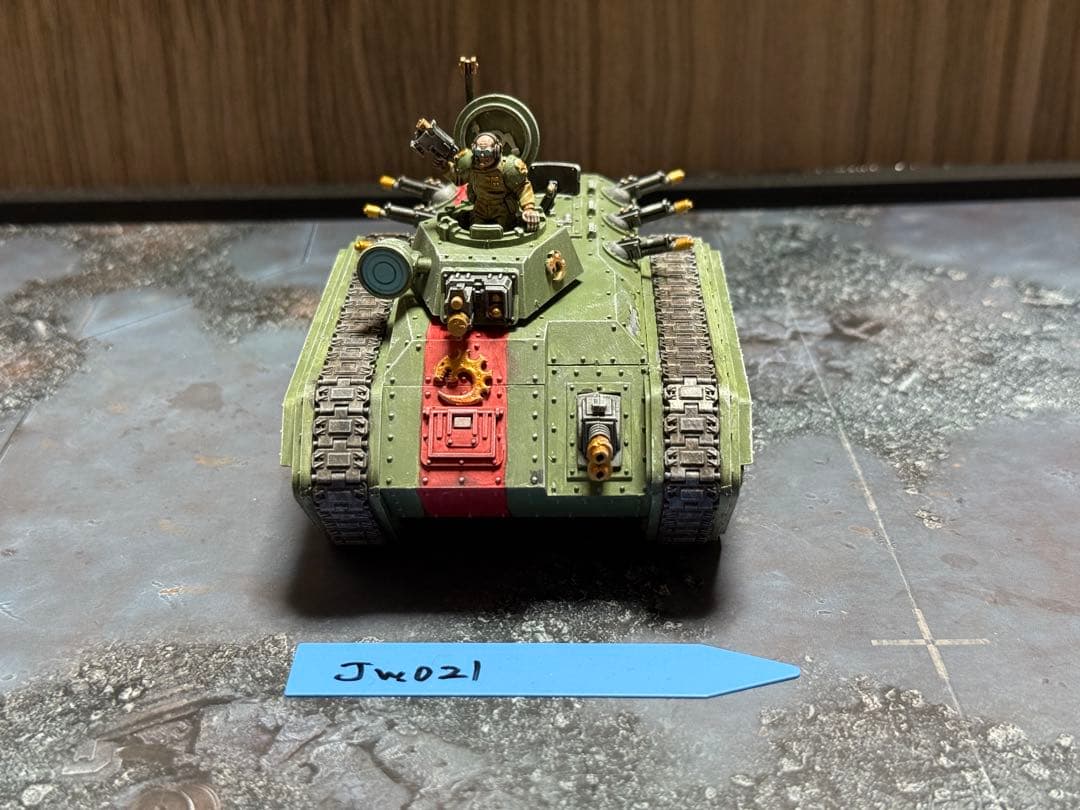 【塗装済完成品】ウォーハンマー 40k キメラ (ジーンスティーラーカルト仕様)