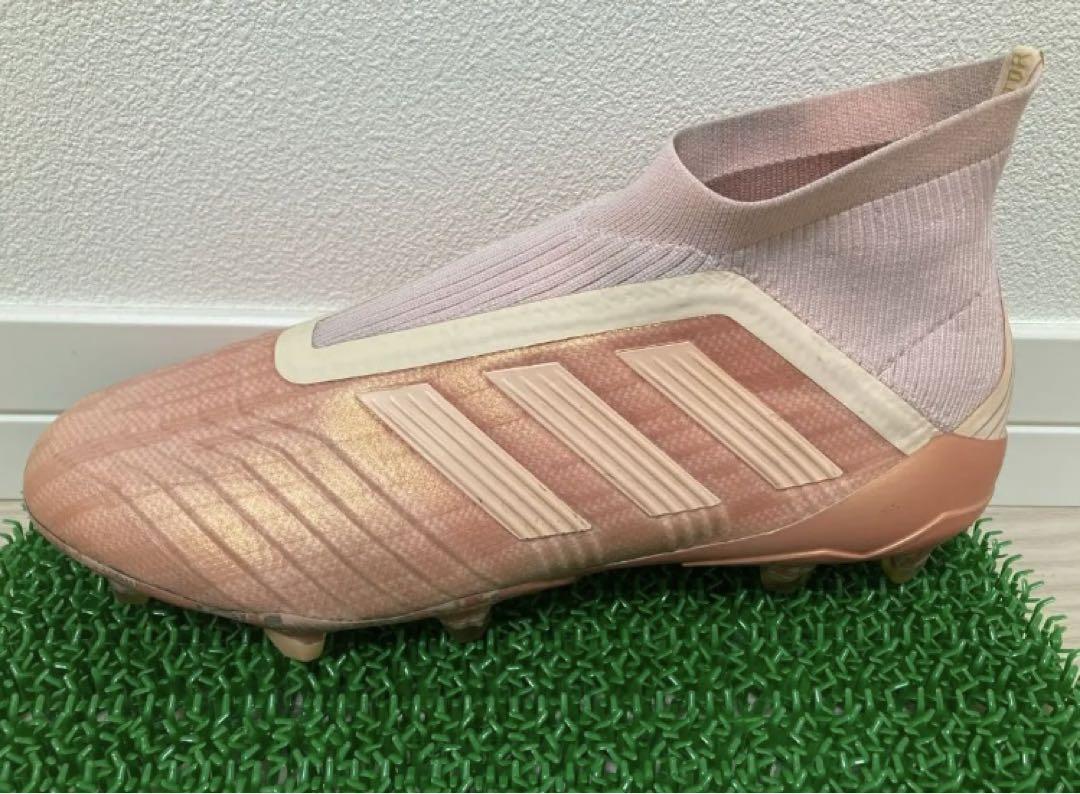 adidas プレデター18＋ FG/AG