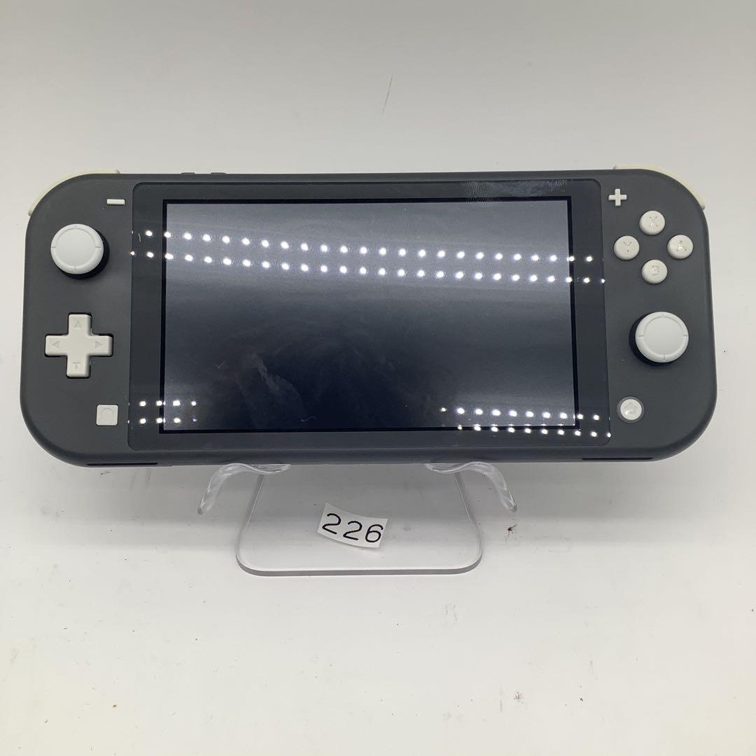 任天堂　Switchライト　本体　226