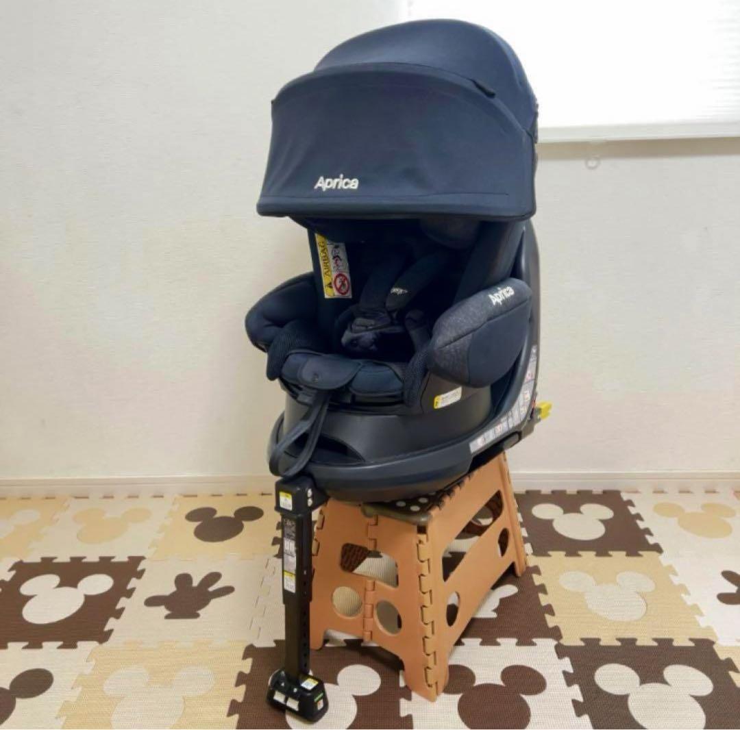 【☆美品☆】アップリカ☆チャイルドシート☆フラディアグロウisofix☆ブラック