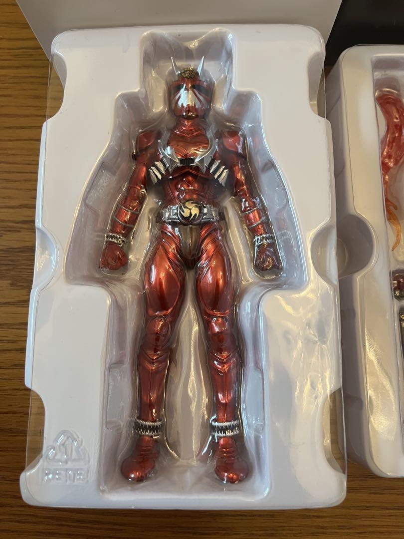 shフィギュアーツ　真骨頂製法　仮面ライダー響鬼紅