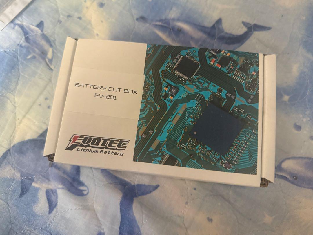 EVOTEC バッテリーカットボックス