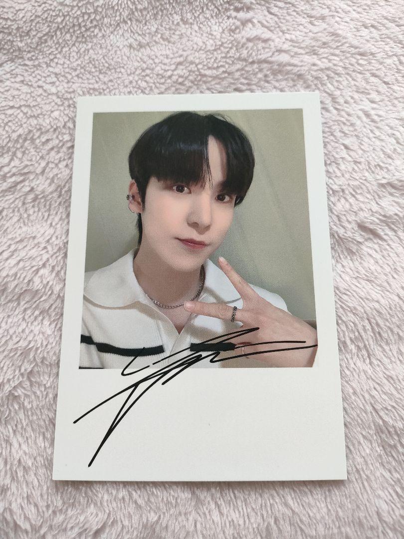 ATEEZ ユノ サイン チェキ ATEEZ アチズ ユノ KCON サイン入りチェキ風フォトカード トレカ