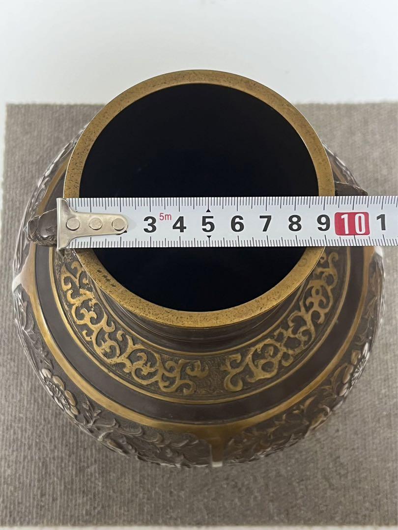 時代物 高岡銅器 古銅製四方窓絵花鳥紋龍舌耳付蝋型鋳造花瓶 時代物 高岡銅器 古銅製四方窓絵花鳥紋龍舌耳付蝋型鋳造花瓶