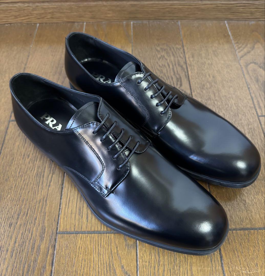 【未使用品】PRADA プレーントゥドレスシューズ 26cm