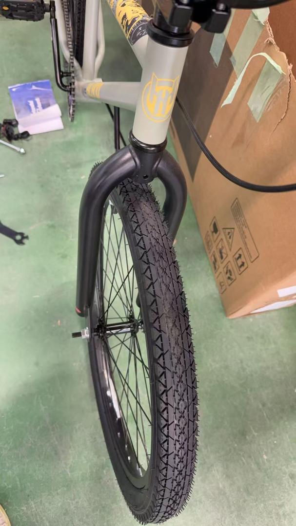 HILAND 24インチ BMX自転車 フリースタイル 初心者向け 練習用bmx