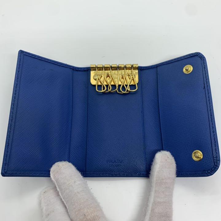 【大特価!!】 青 キーケース サフィアーノ 【超美品✨】PRADA - 折り財布