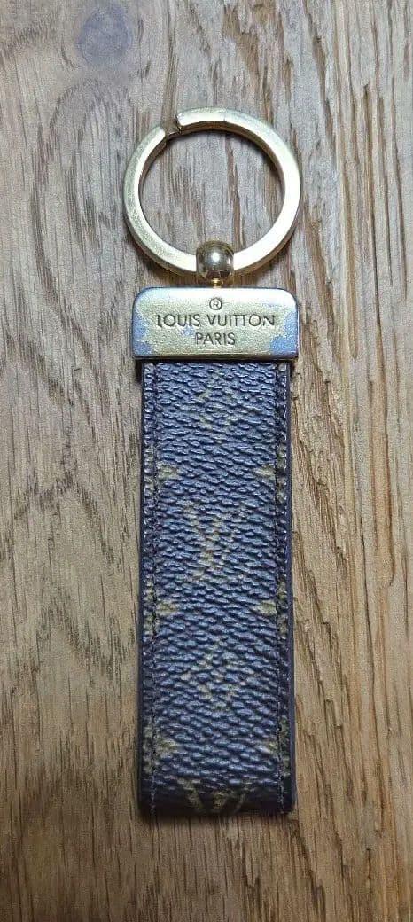 LOUIS VUITTON レザーキーホルダー LOUIS VUITTON レザーキーホルダー