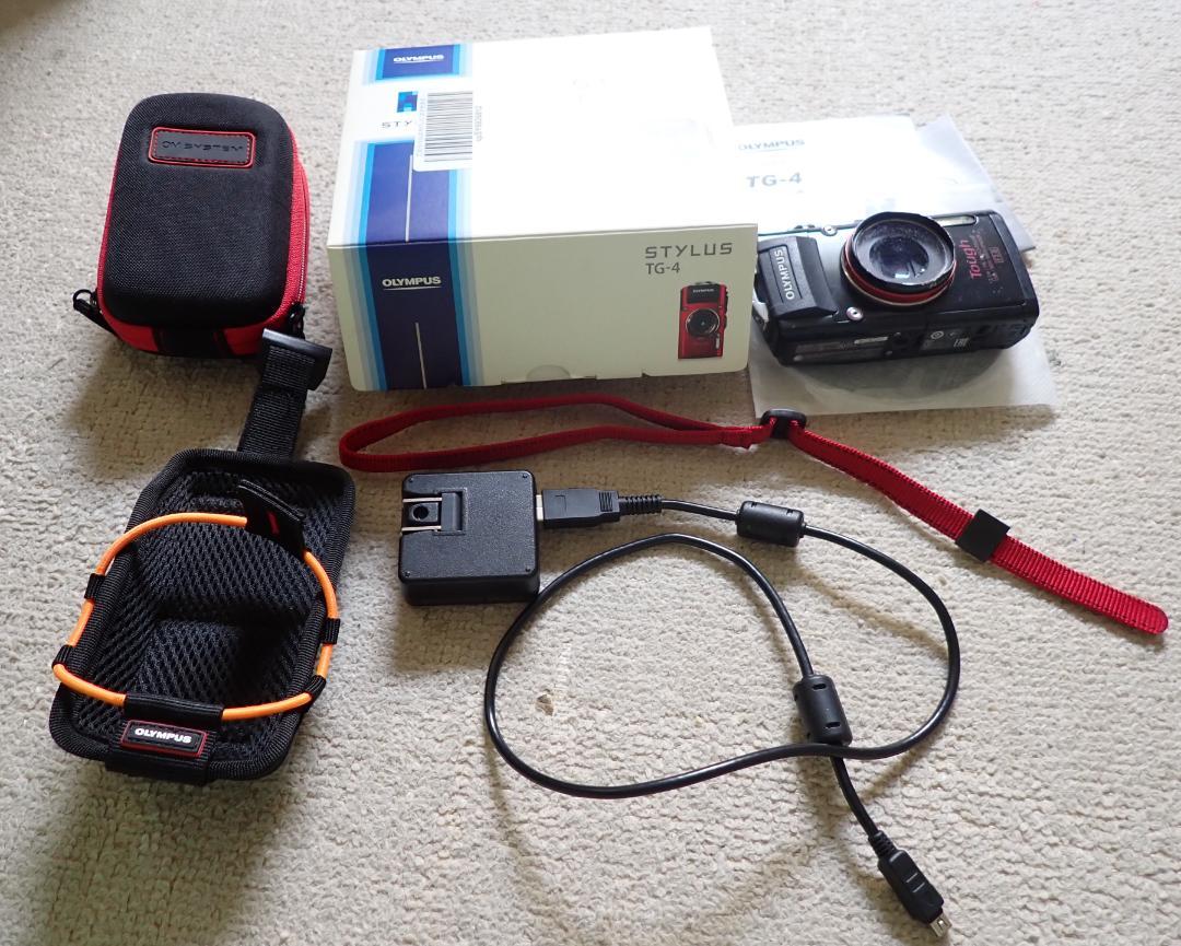 OLYMPUS　コンパクトデジタルカメラ　TGー4