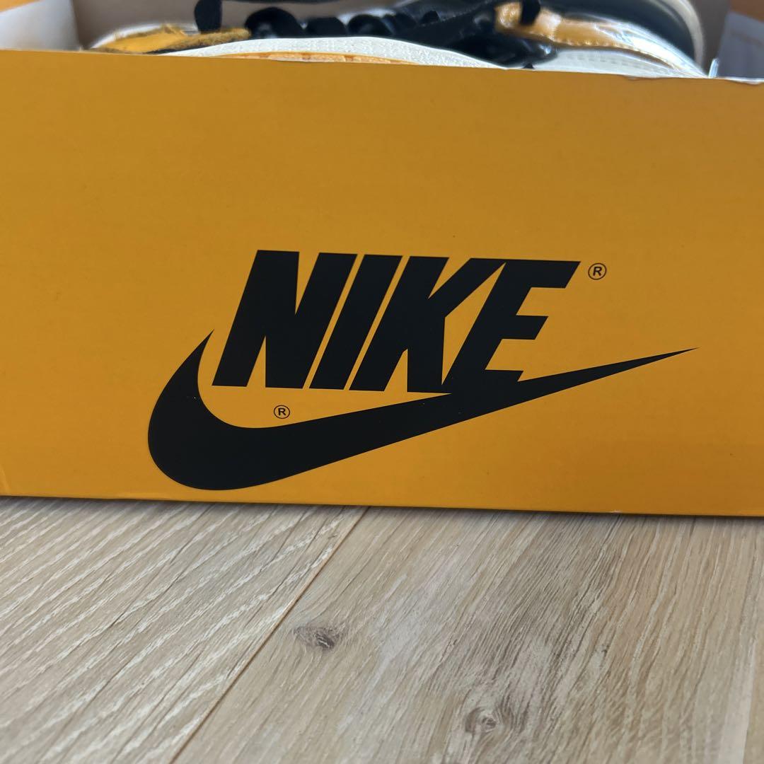 NIKE エアジョーダン1タクシー