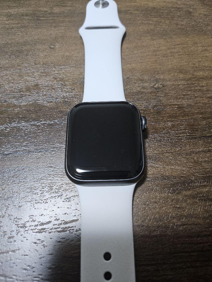 Apple Watch SE 本体　バンド付