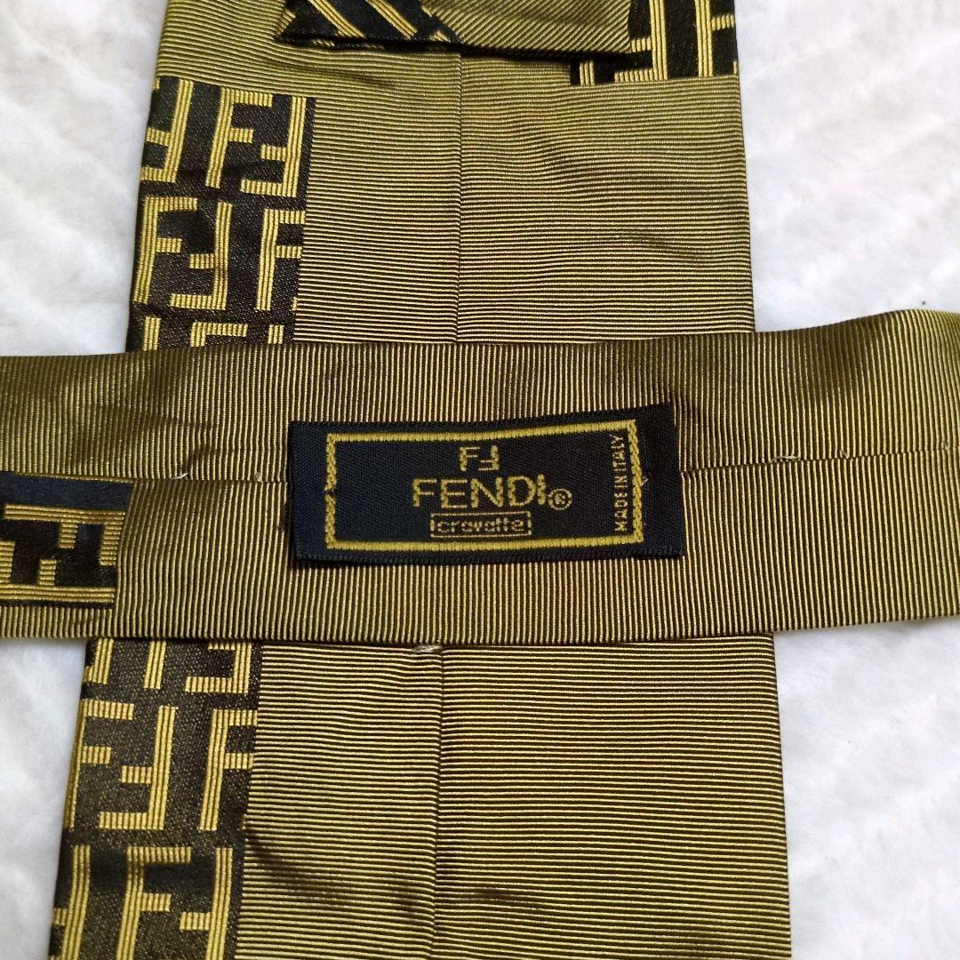 FENDI ネクタイ ズッカ FF 高級 ハイブランド 紳士服 ゴールド 無地