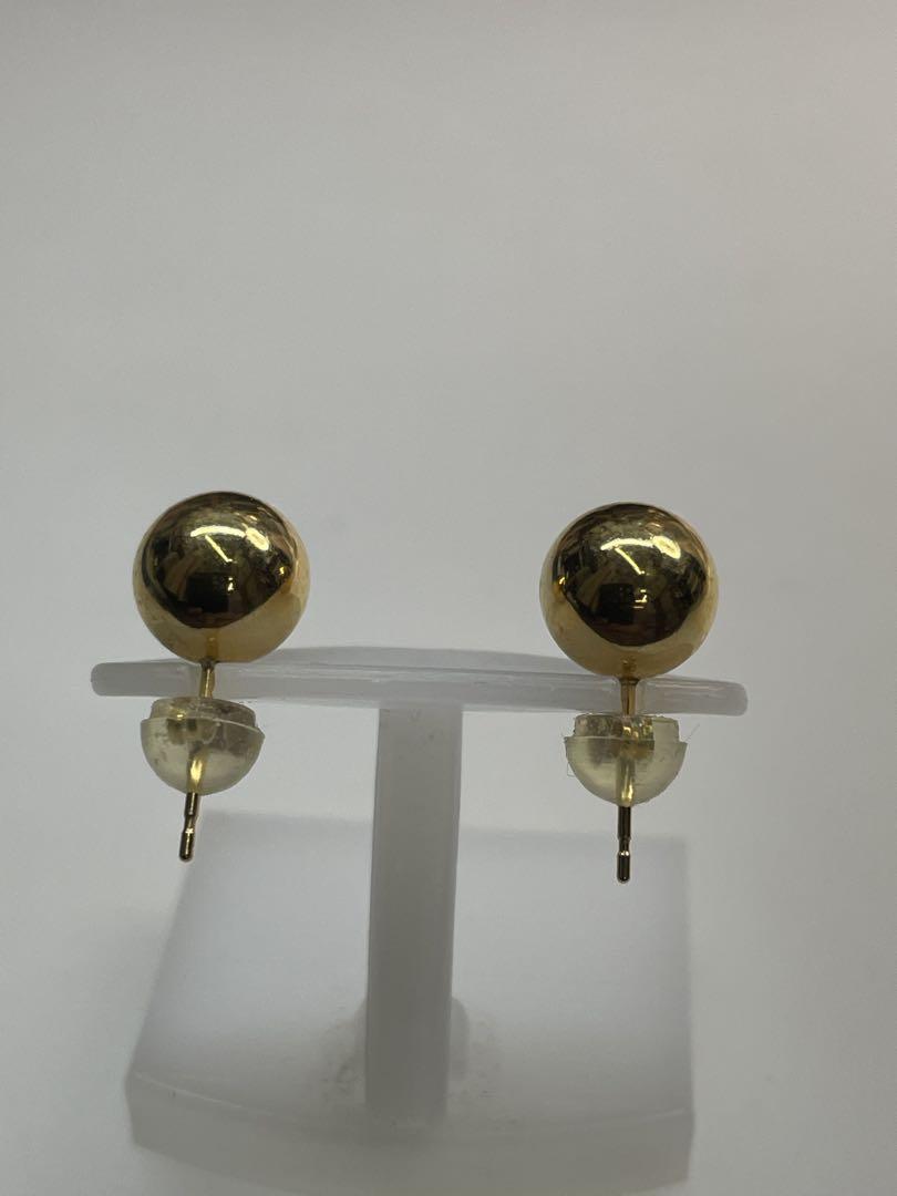 k18・ボールピアス・7.9ミリ・１g・中古品