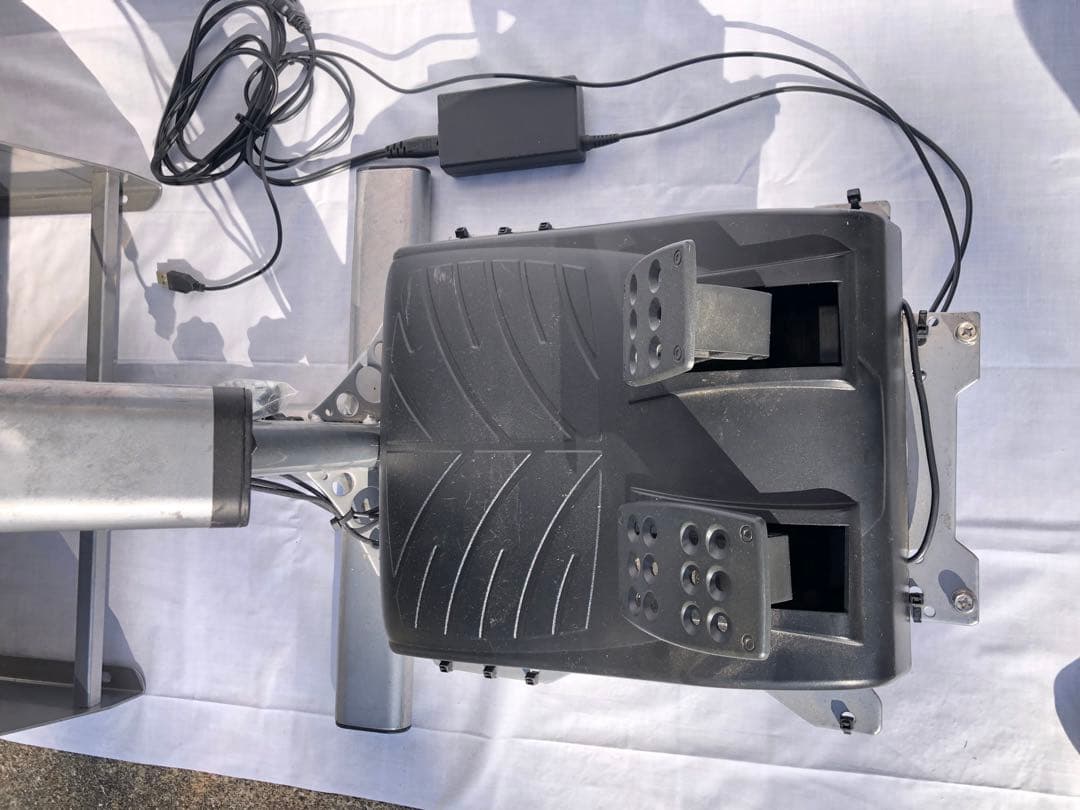 PLAYSEAT ゲーミングチェア ブラック ハンドル・ペダル付き PLAYSEAT ゲーミングチェア ブラック ハンドル・ペダル付き