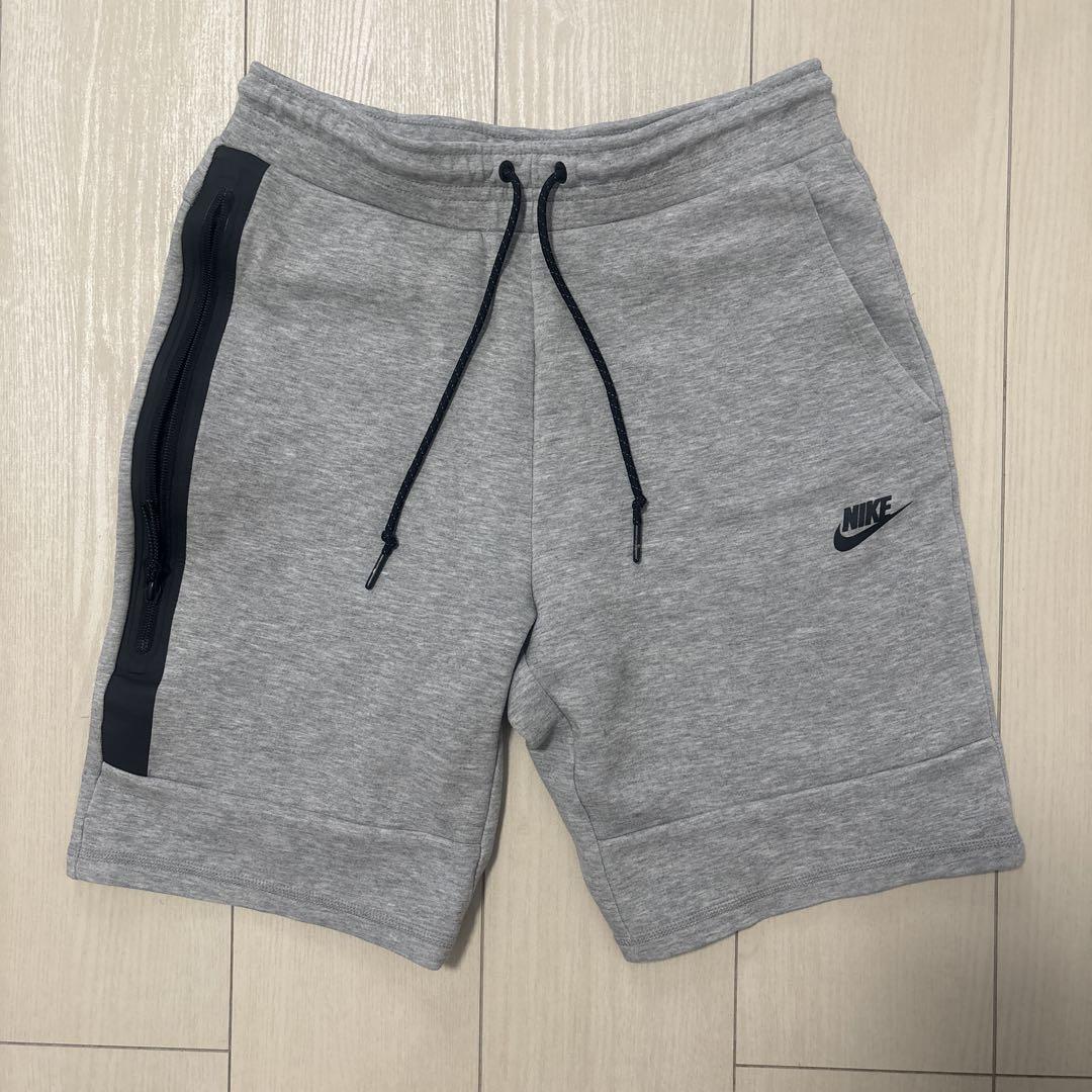 Nike テックフリース スウェットハーフパンツ グレー - メルカリ