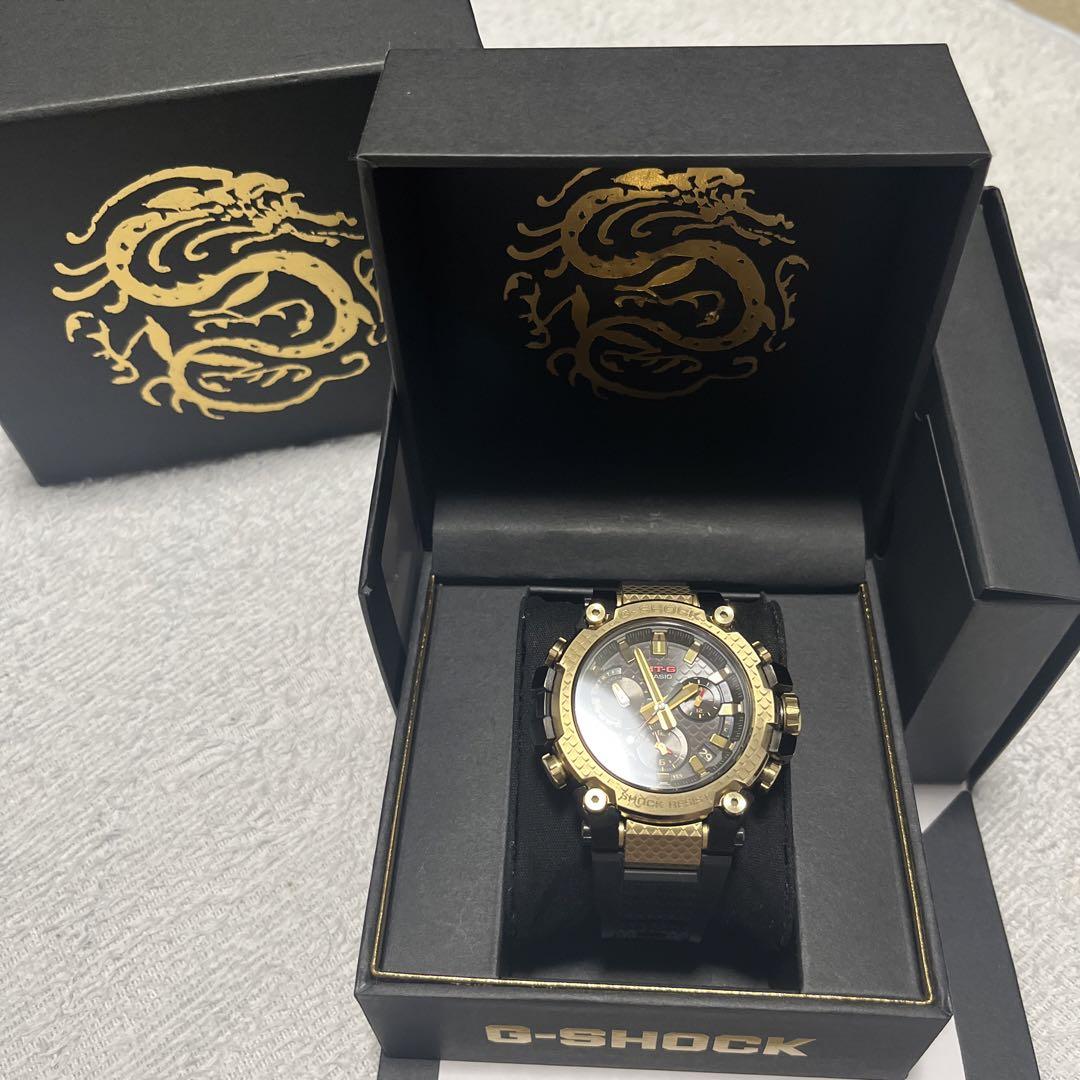 G-SHOCK MTG-B3000CXD-9AJR 金の龍　未使用に近い