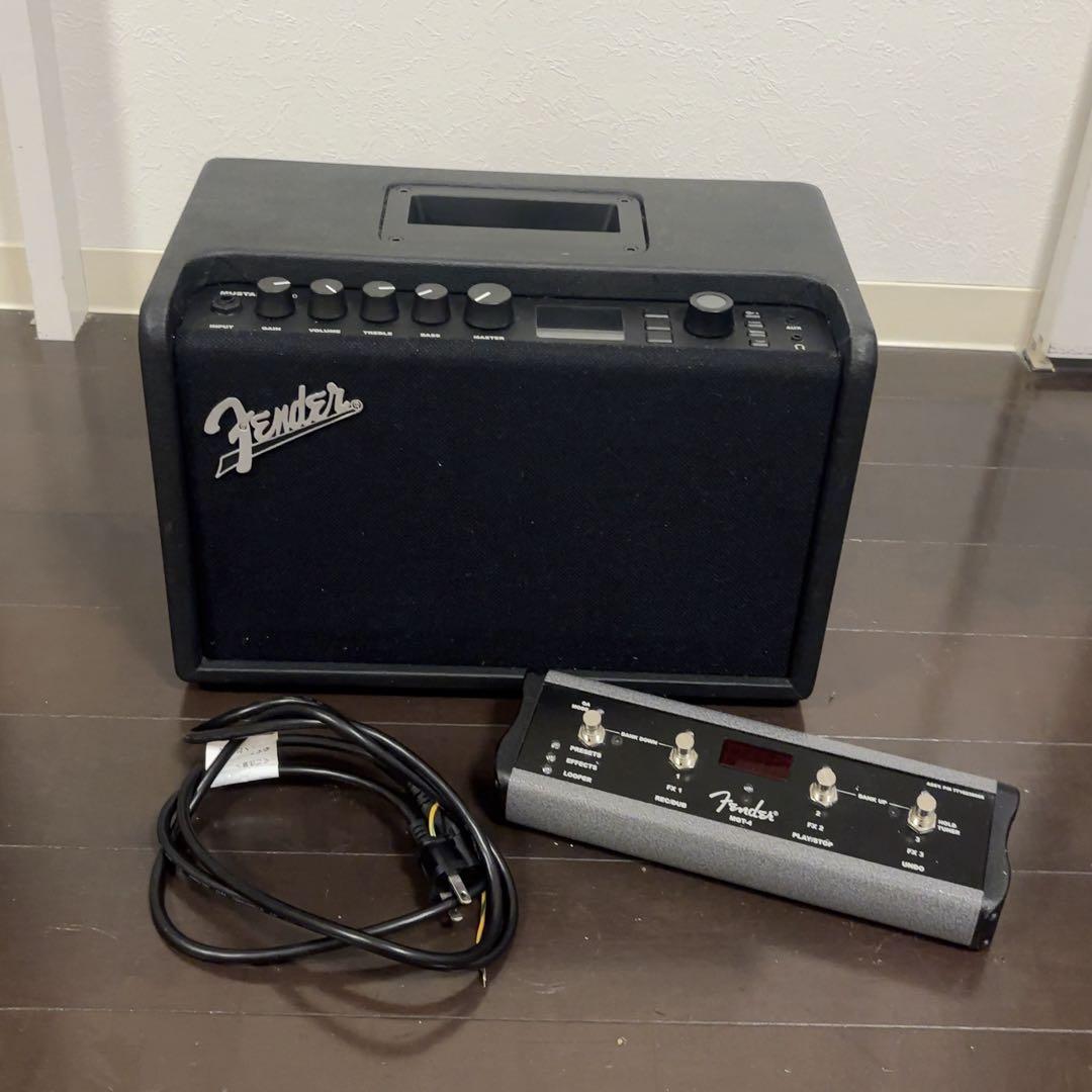 Fender アンプ MUSTANG GT40・MGT-4 FOOTSWITCHギター