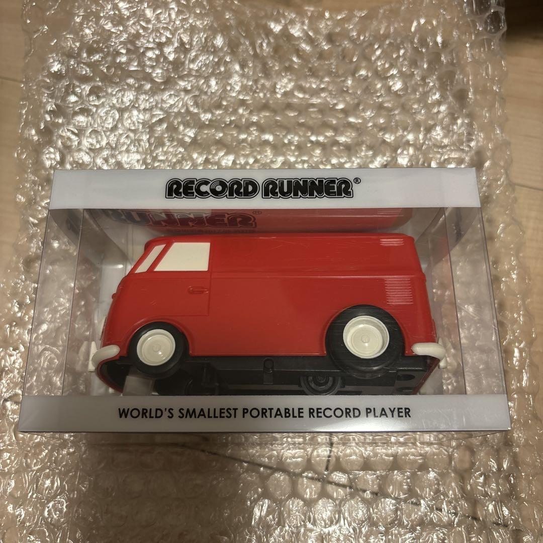stokyo / Record Runner Cherry Red