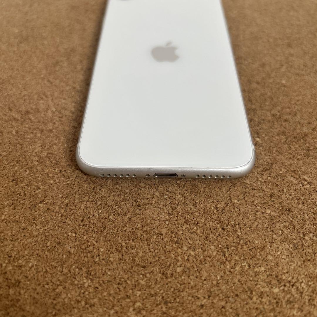 9508【早い者勝ち】iPhoneSE2 第2世代 64GB SIMフリー☆