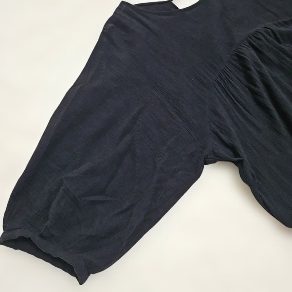 【美品】黒ティアードロングワンピース バックツイスト バルーンスリーブ F 【美品】黒ティアードロングワンピース バックツイスト バルーンスリーブ F