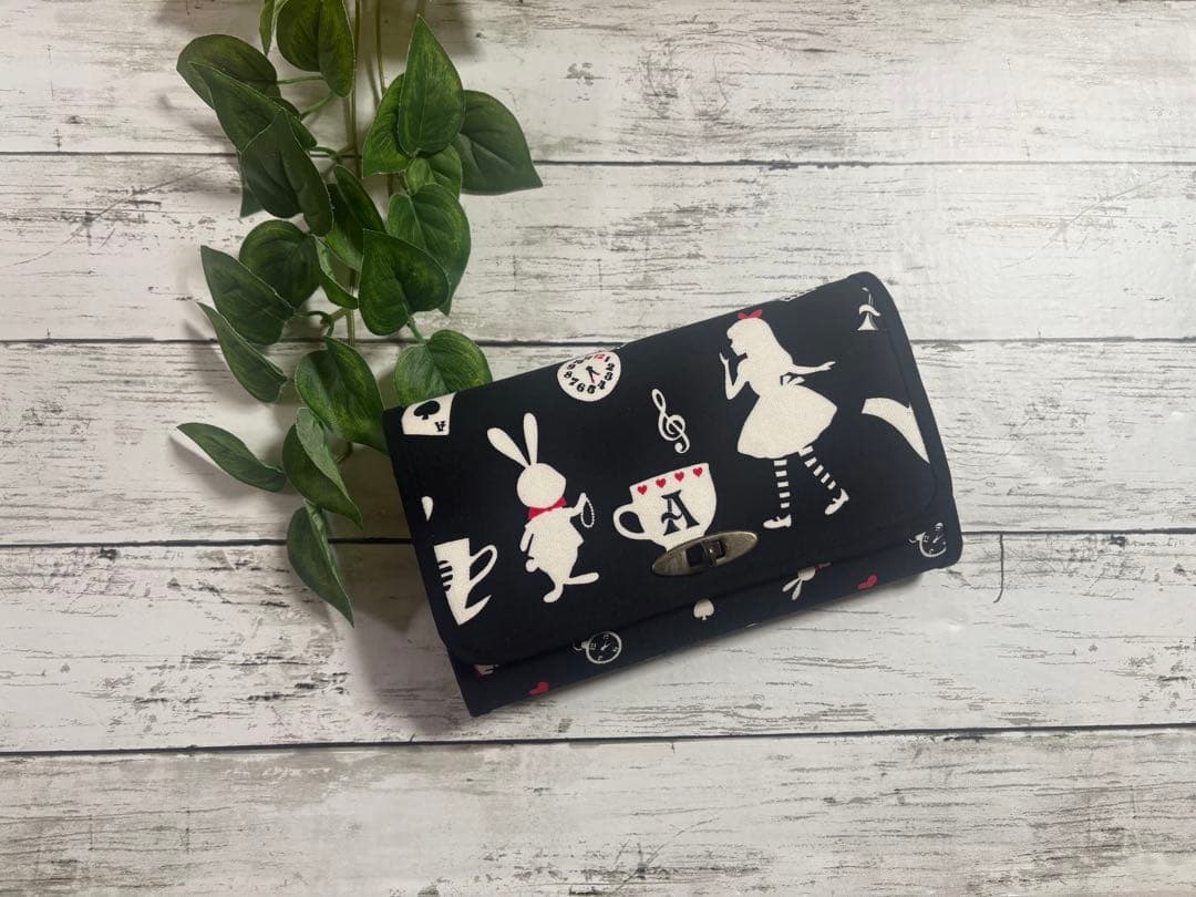 ハンドメイド　長財布　お財布バッグ　ショルダーバッグ　ストラップ　アリス