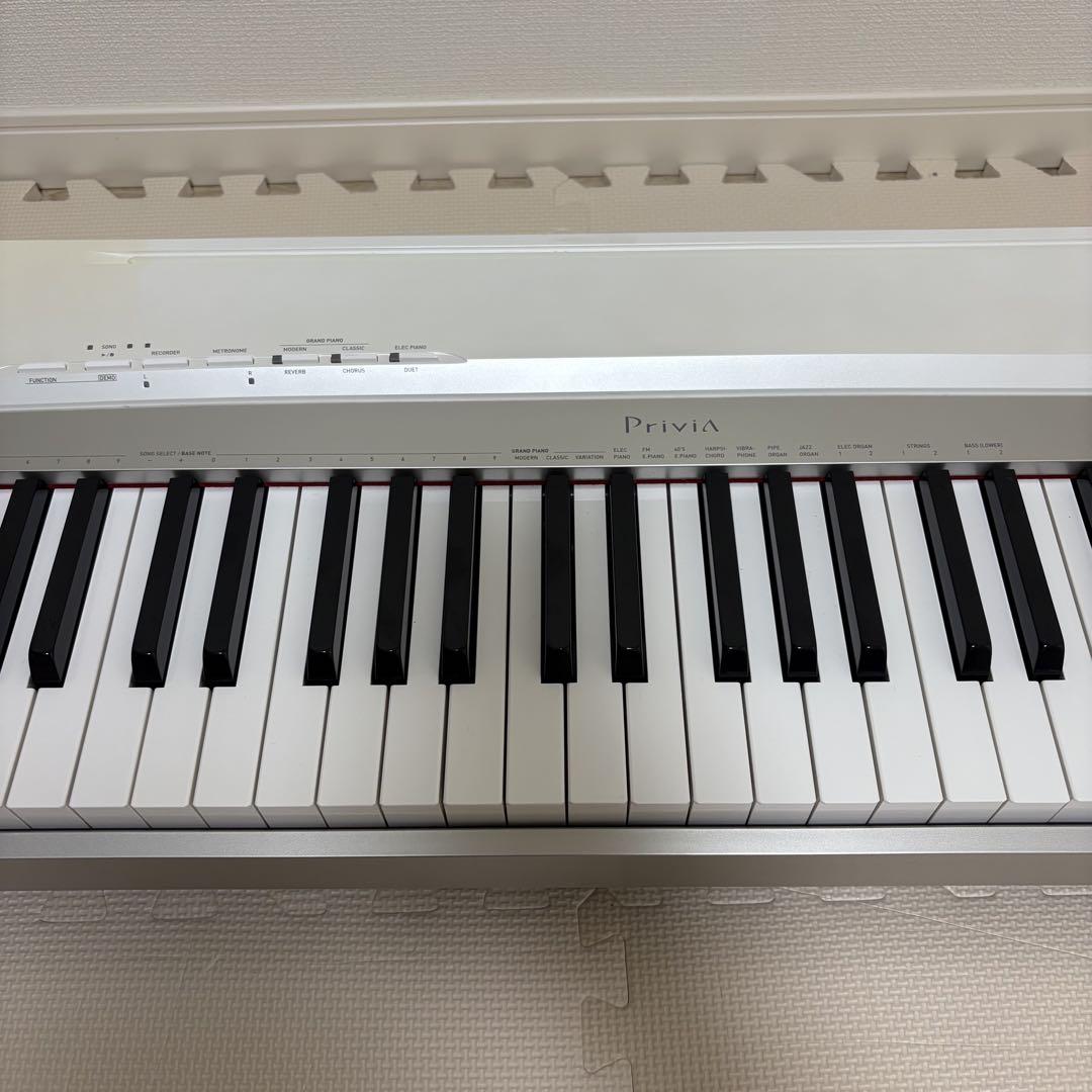 CASIO Privia PX-130WE 電子ピアノ 88鍵盤 スタンド付き - メルカリ