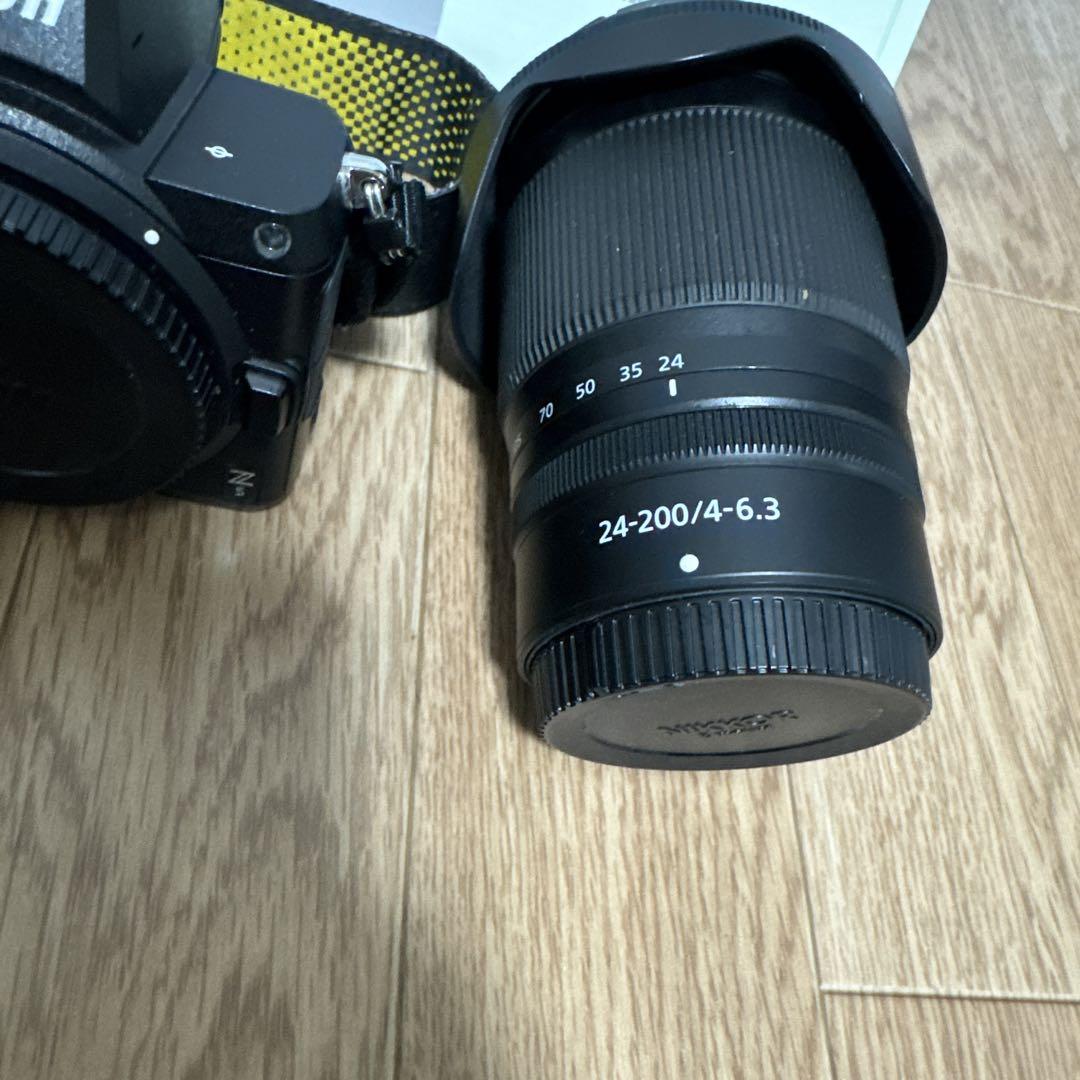 Nikon Z5 24-200/4-6.3レンズキット