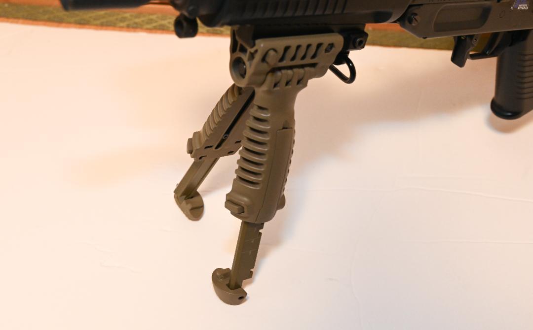 18禁エアガン 東京マルイSIG552(サプレッサー付き) 18禁エアガン 東京マルイSIG552(サプレッサー付き)