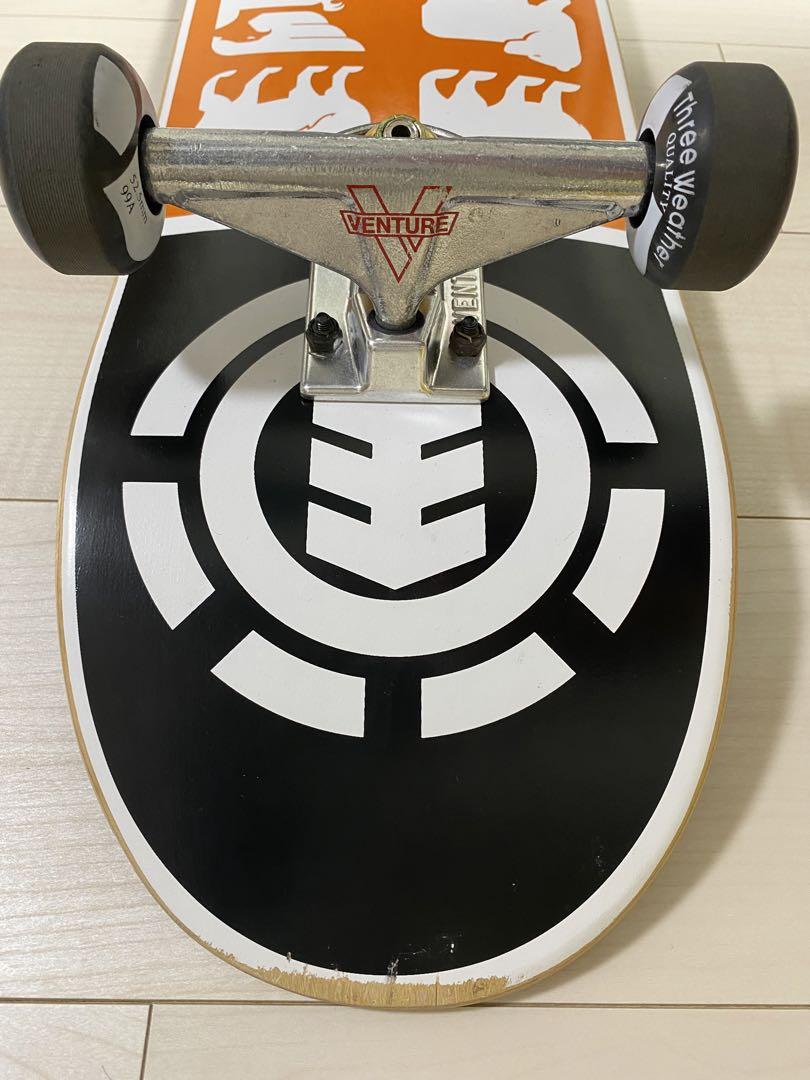 コンプリートスケボースリーウェザーとTHRASHER ボードバッグ