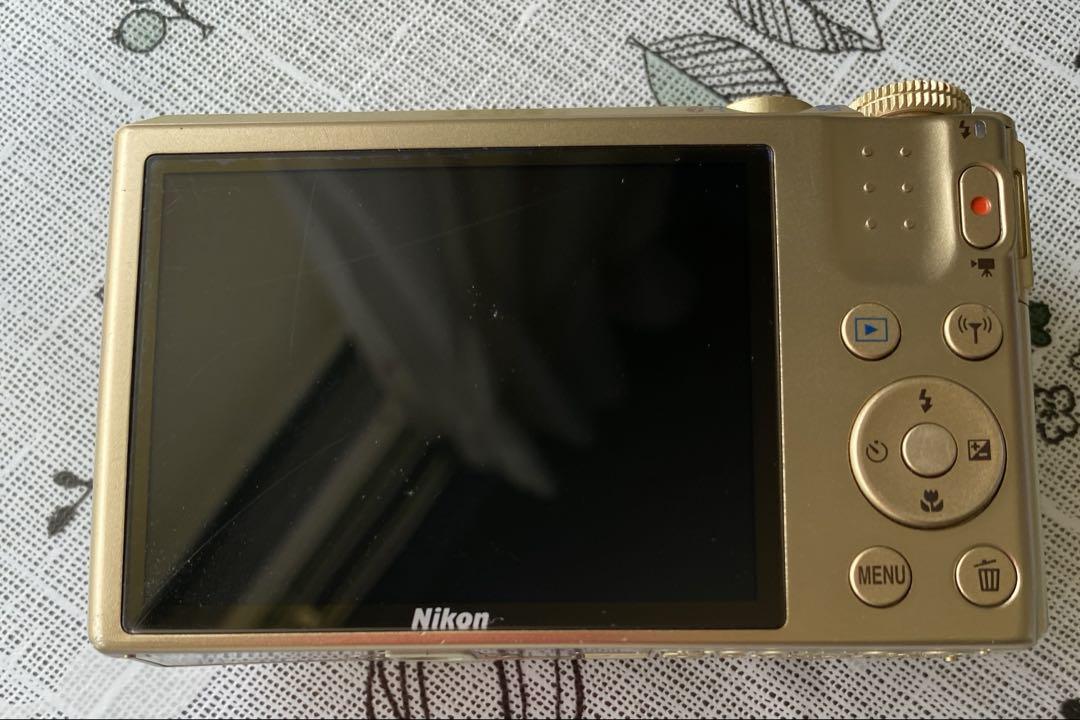 デジタルカメラ Nikon COOLPIX s7000