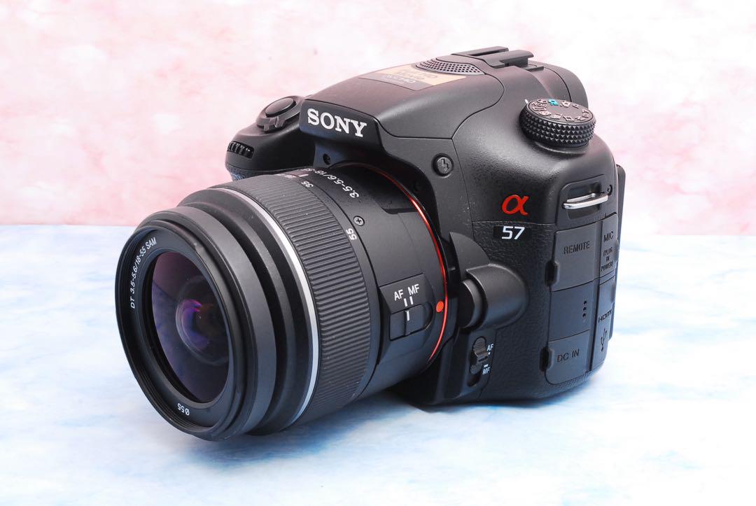 ソニー SONY α57★お得なWレンズ★一眼レフカメラ★ショット数少