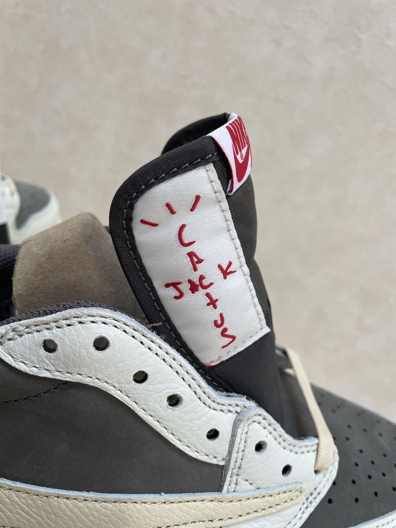 NIKE エアジョーダン 1 Low トラヴィススコット