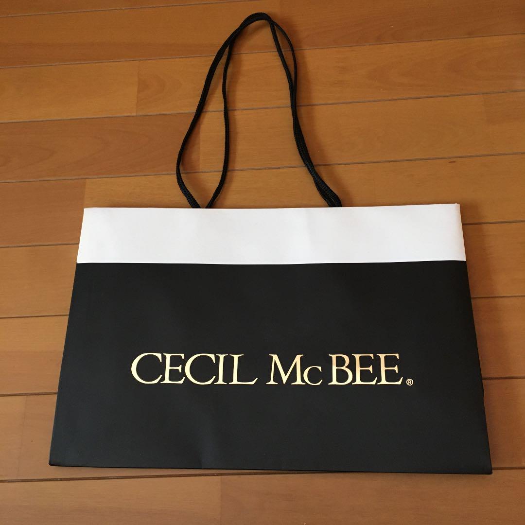 メルカリ Cecil Mcbee ショップ袋 セシル マクビー 530 中古や未使用のフリマ
