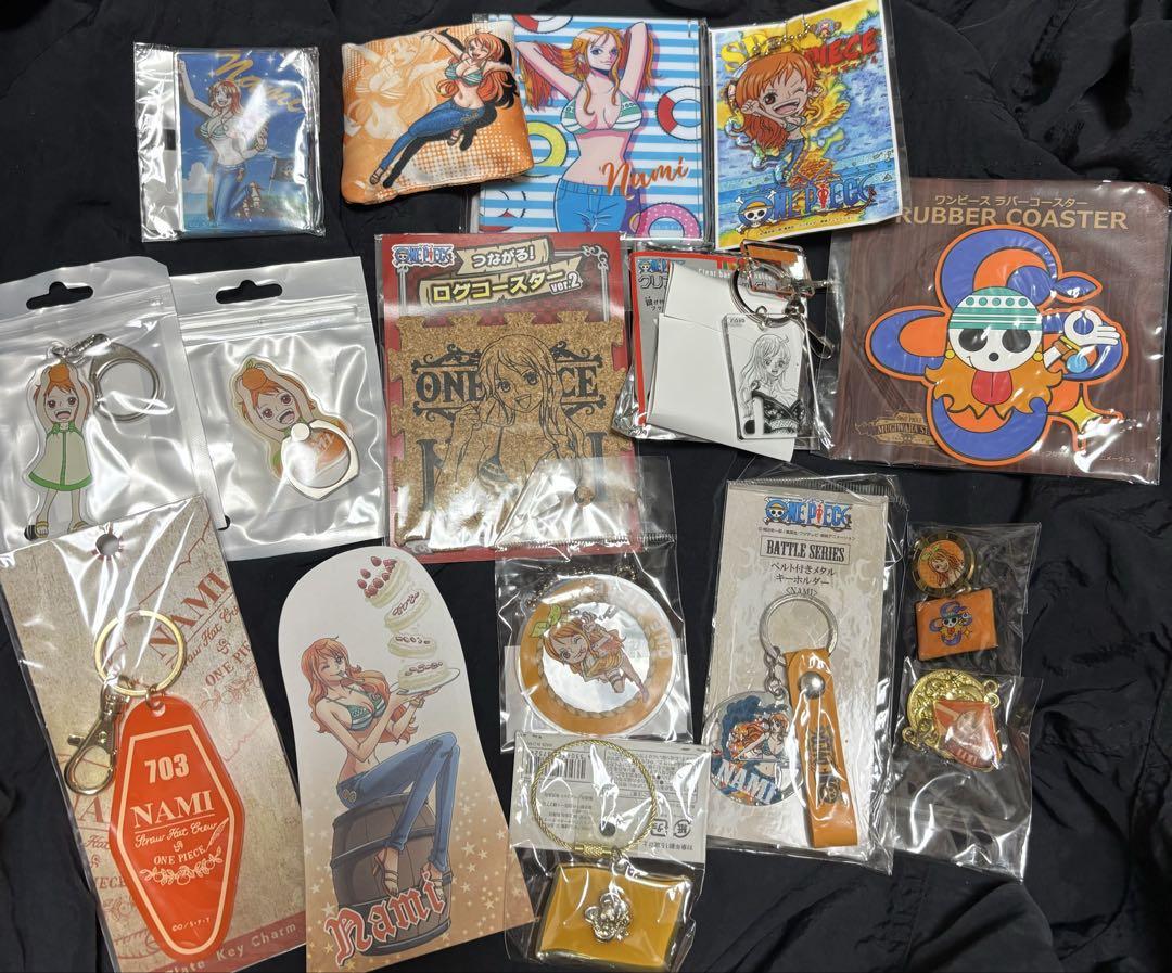 ONE PIECE ナミ 缶バッジ キーホルダー まとめ売り ピンズ