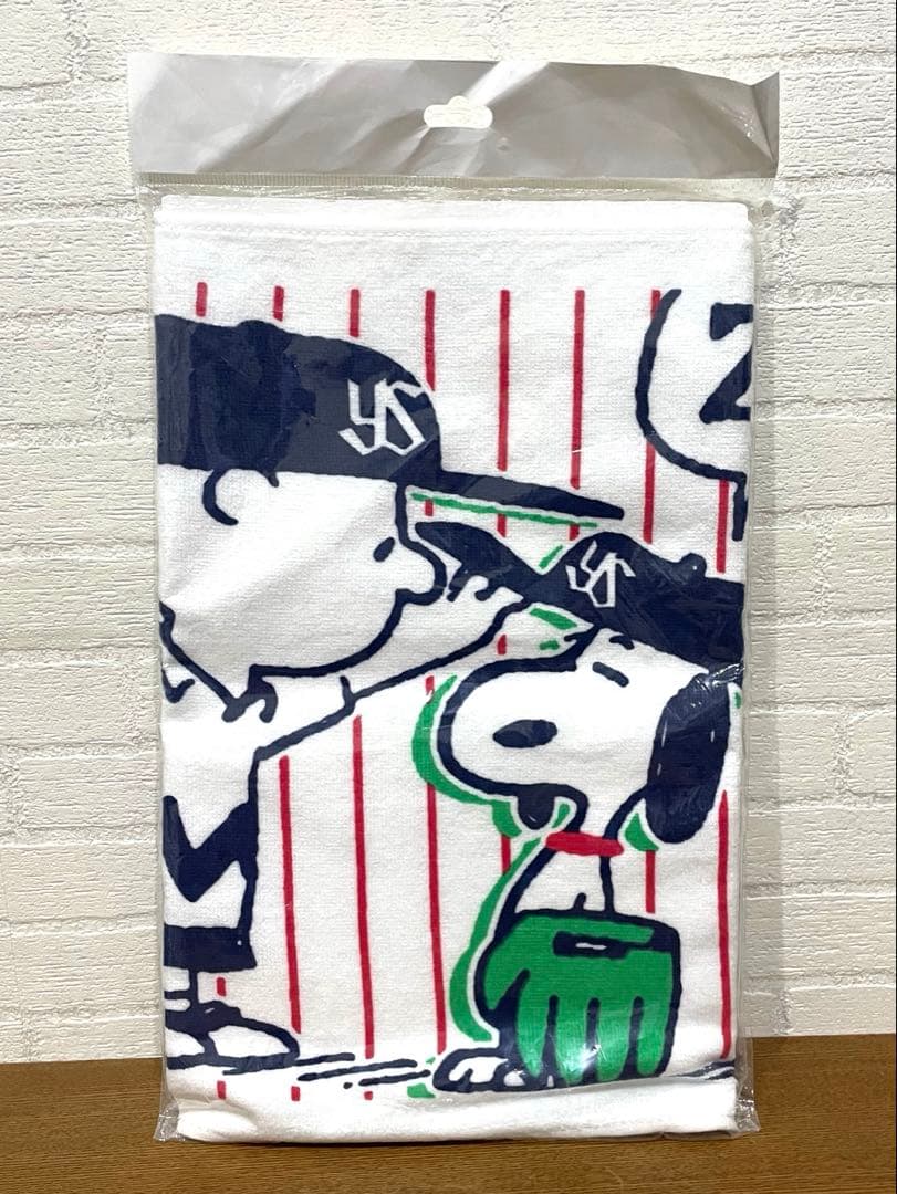 東京ヤクルトスワローズとスヌーピーフェイスタオル新品
