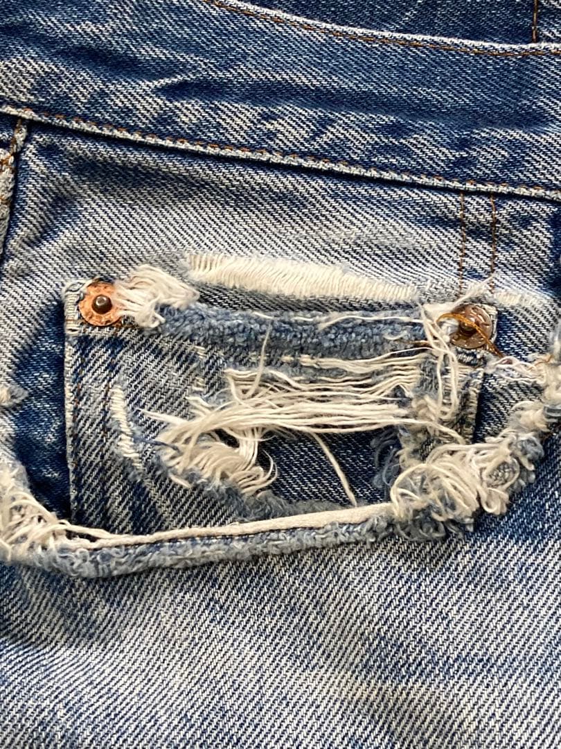 80s USA製リーバイス501 赤耳 オリジナル 555 バレンシア製 W33 80s USA製リーバイス501 赤耳 オリジナル 555 バレンシア製 W33