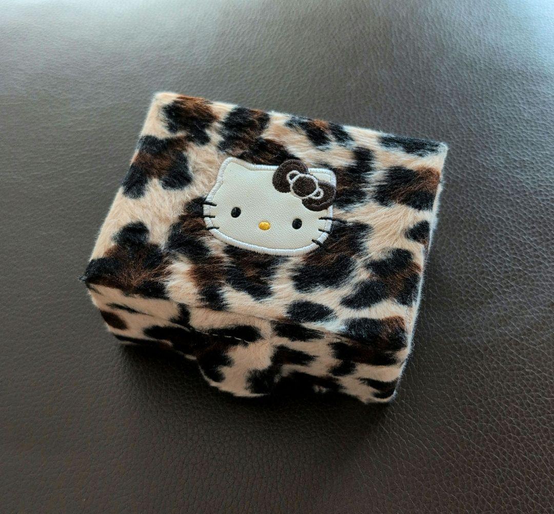 【25％OFF】 ヒョウ柄キティ レトロ 激レア✨ アクセサリーケース メルカリ - 小物入れ