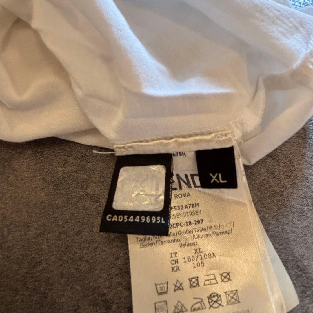 FENDI フェンディ ロゴ Tシャツ ホワイト メンズ 半袖