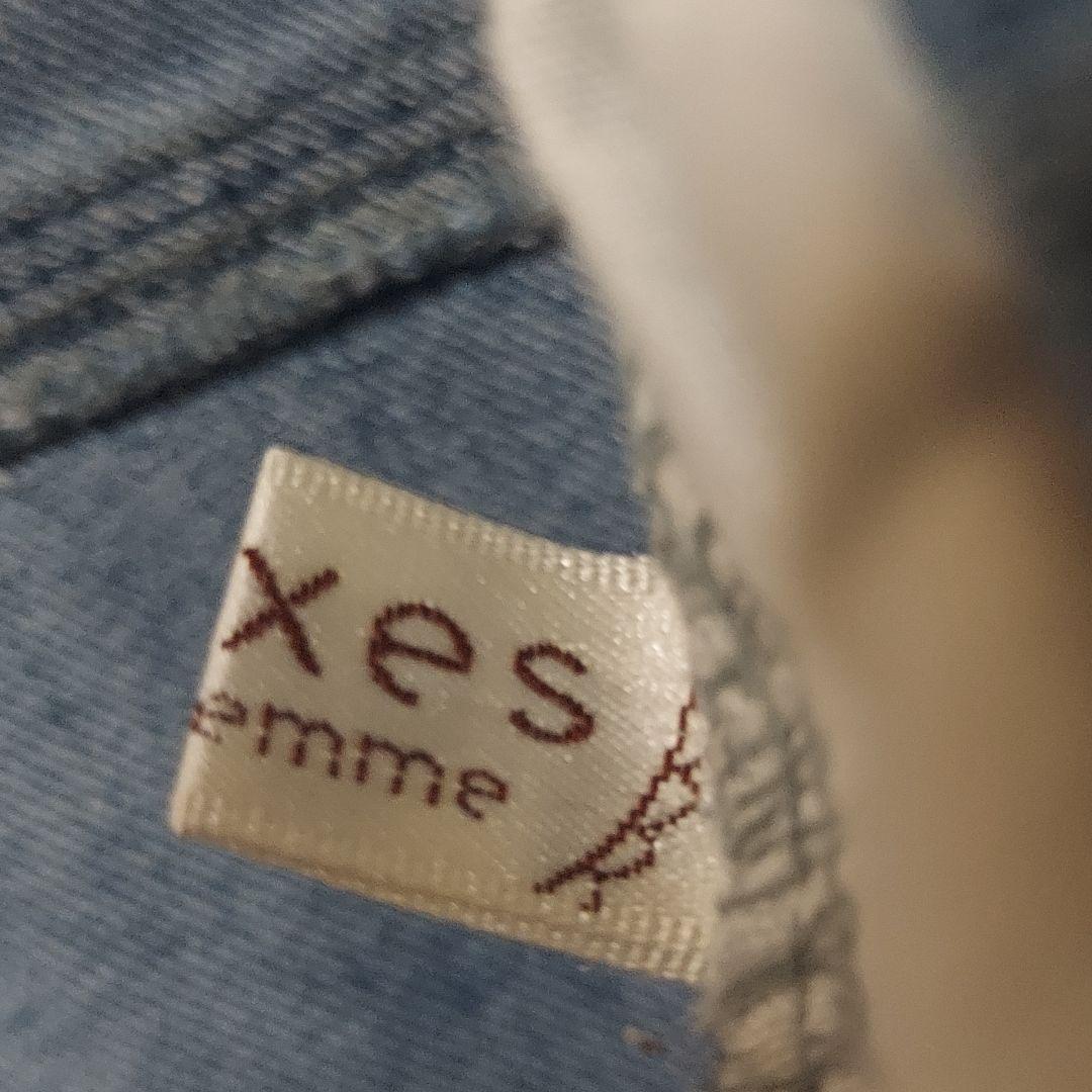 axes femme 刺繍入りライトブルークロップドデニムパンツ お花