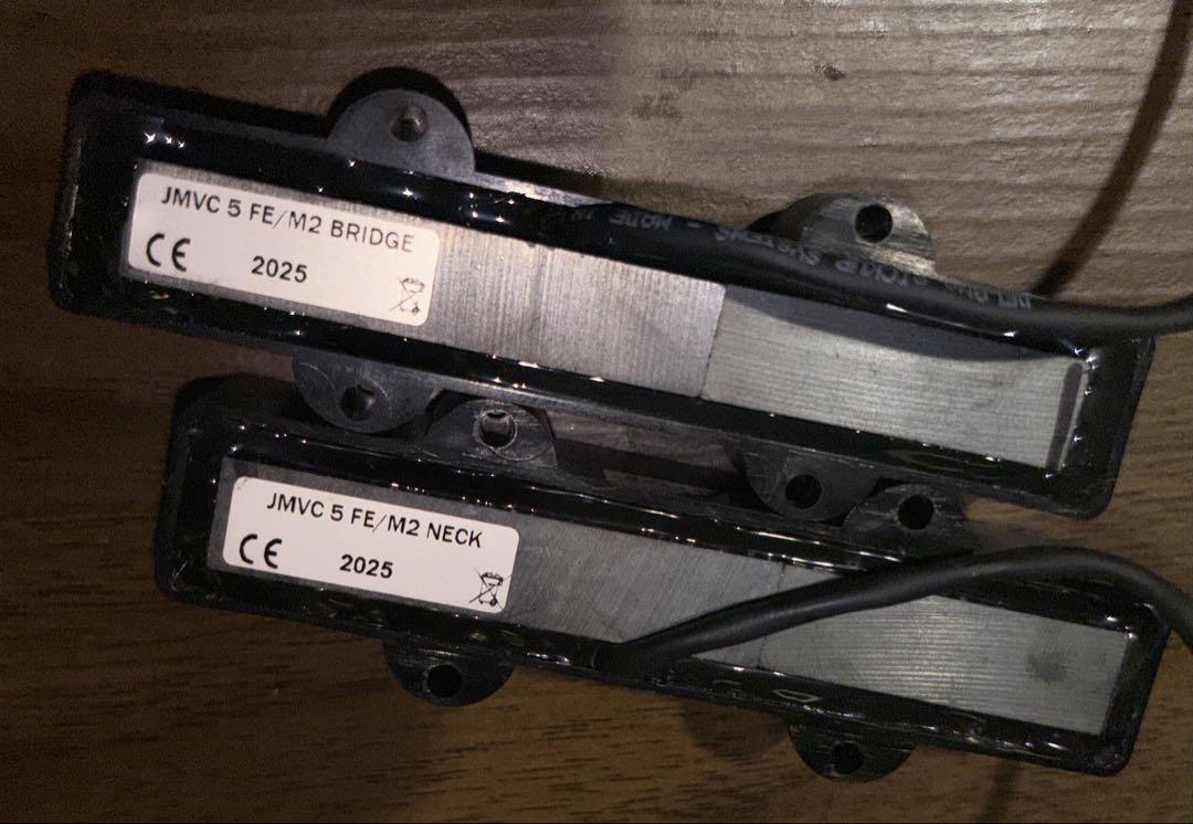 ベース Delano JMVC 5 FE/M2 twin coil set Delano JMVC5 FE/M2 5 String Hum Cancelling Jazz Bass® Pickups