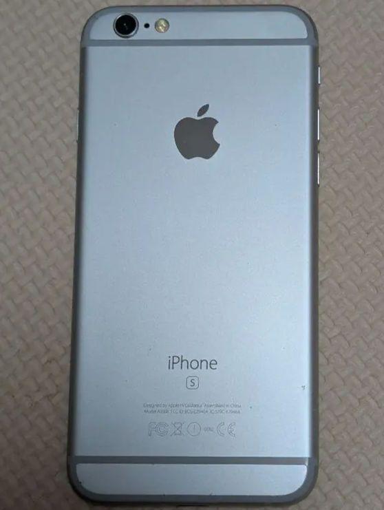 Apple iPhone 6s 128GB シルバー 本体 充電ケーブル付き