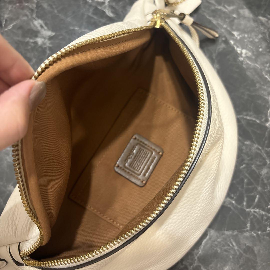 COACH ボディーバッグ ウエストポーチ 白 ホワイト